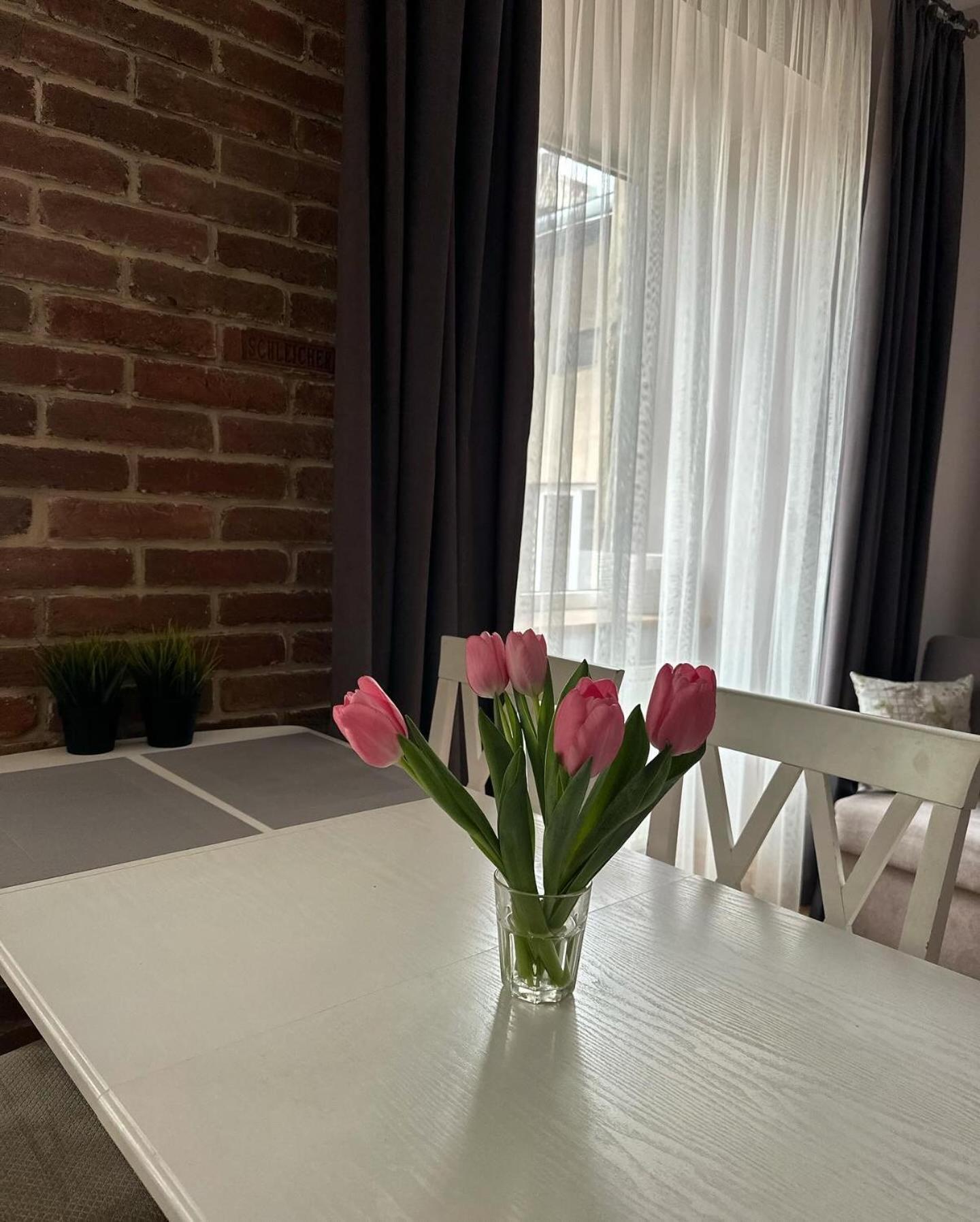 Vip Apartments ! Лвив Екстериор снимка