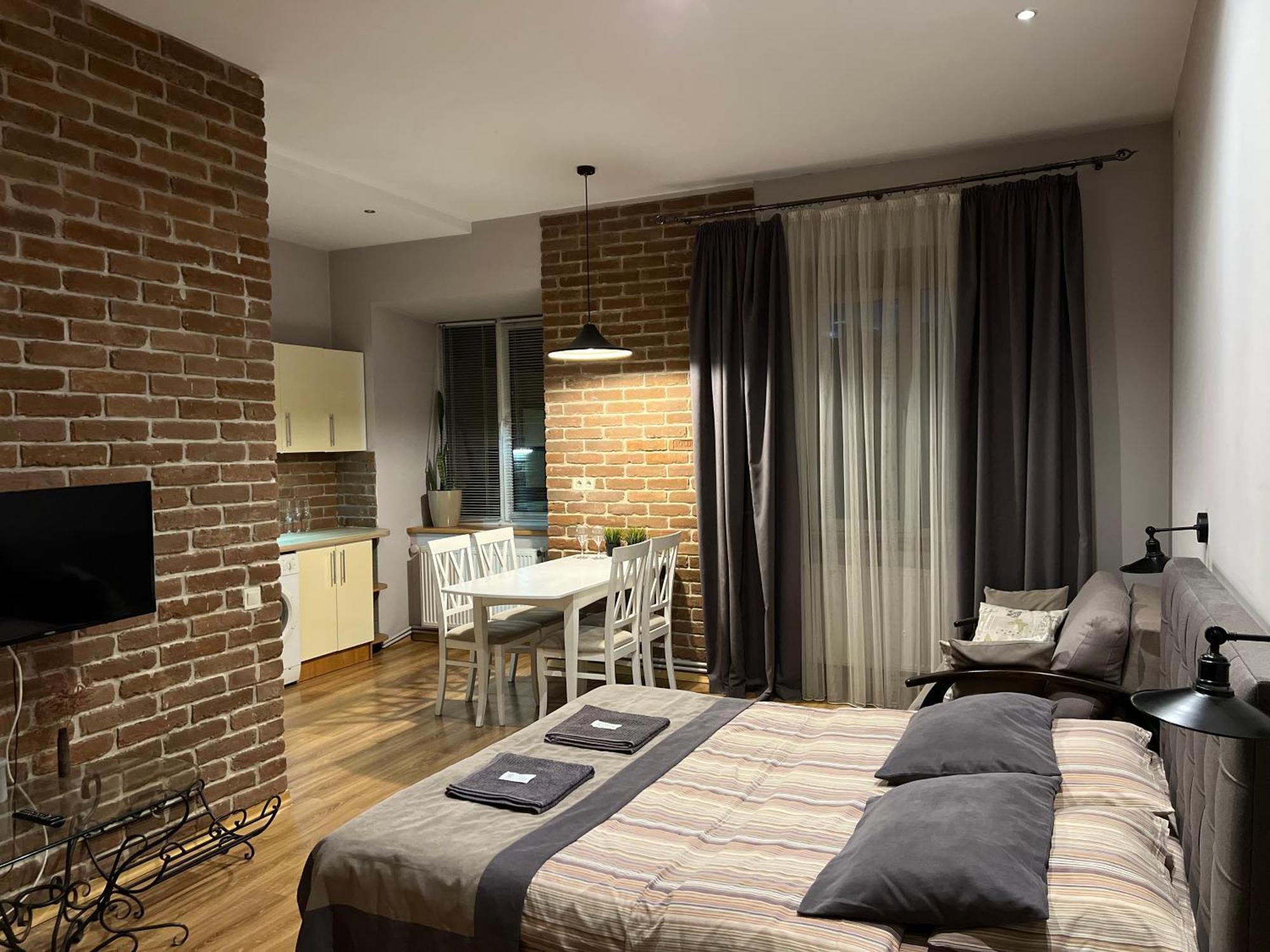 Vip Apartments ! Лвив Екстериор снимка