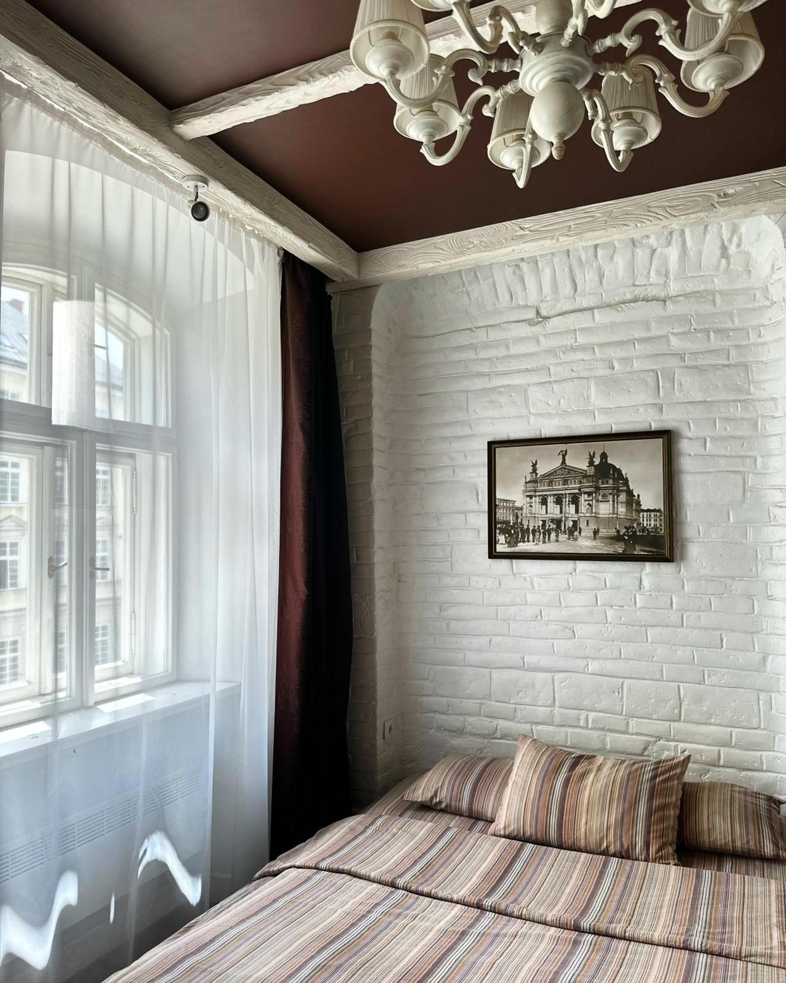 Vip Apartments ! Лвив Екстериор снимка