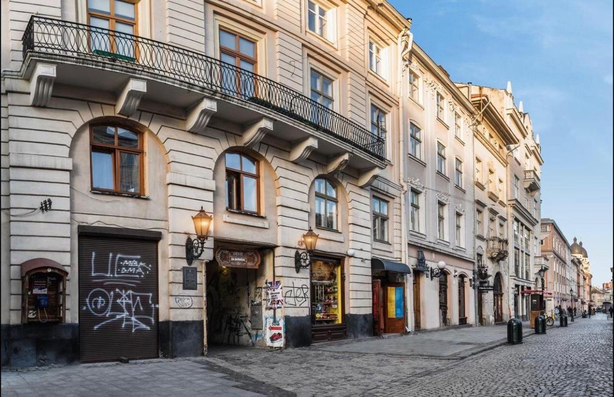 Vip Apartments ! Лвив Екстериор снимка