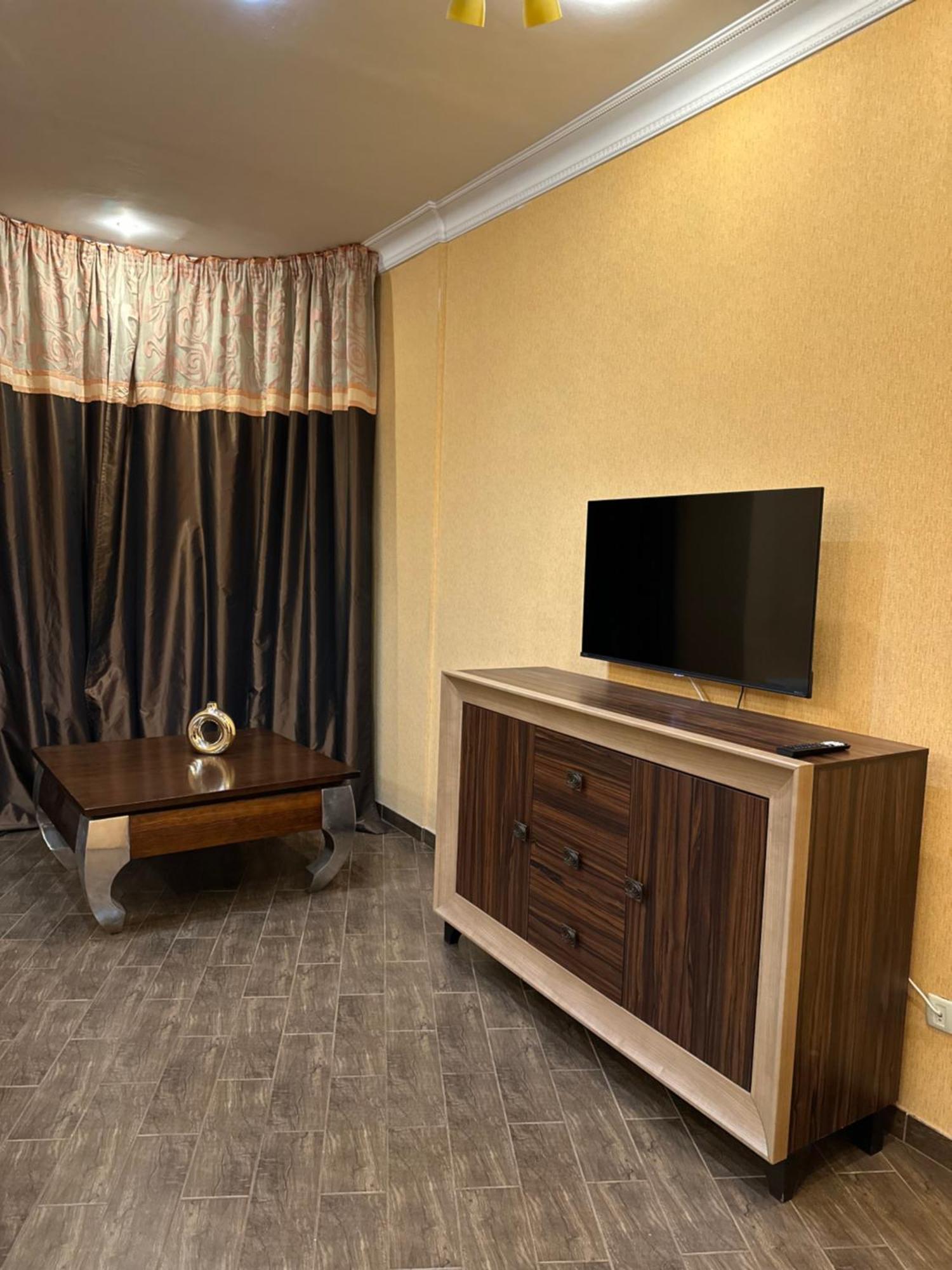 Vip Apartments ! Лвив Екстериор снимка