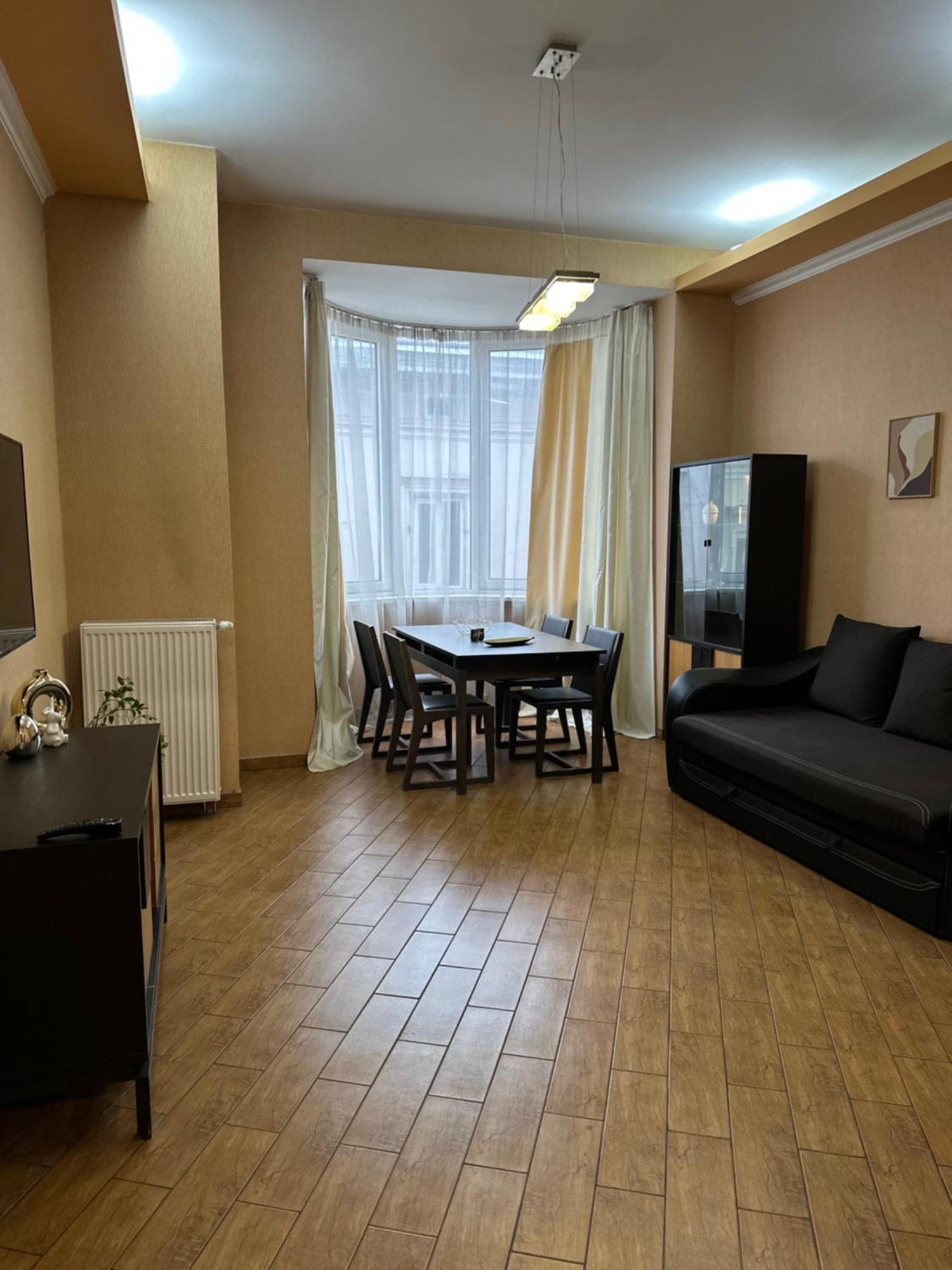 Vip Apartments ! Лвив Екстериор снимка
